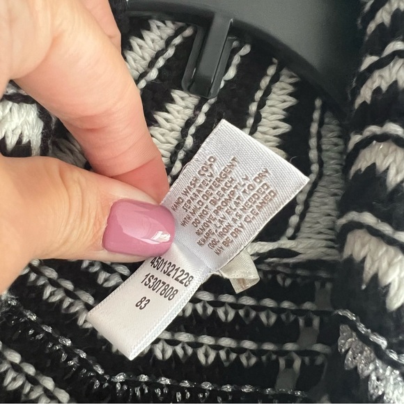 Chicos Geometric Metallic Open Front Knit Cardigan Size Medium - Picture 7 of 7